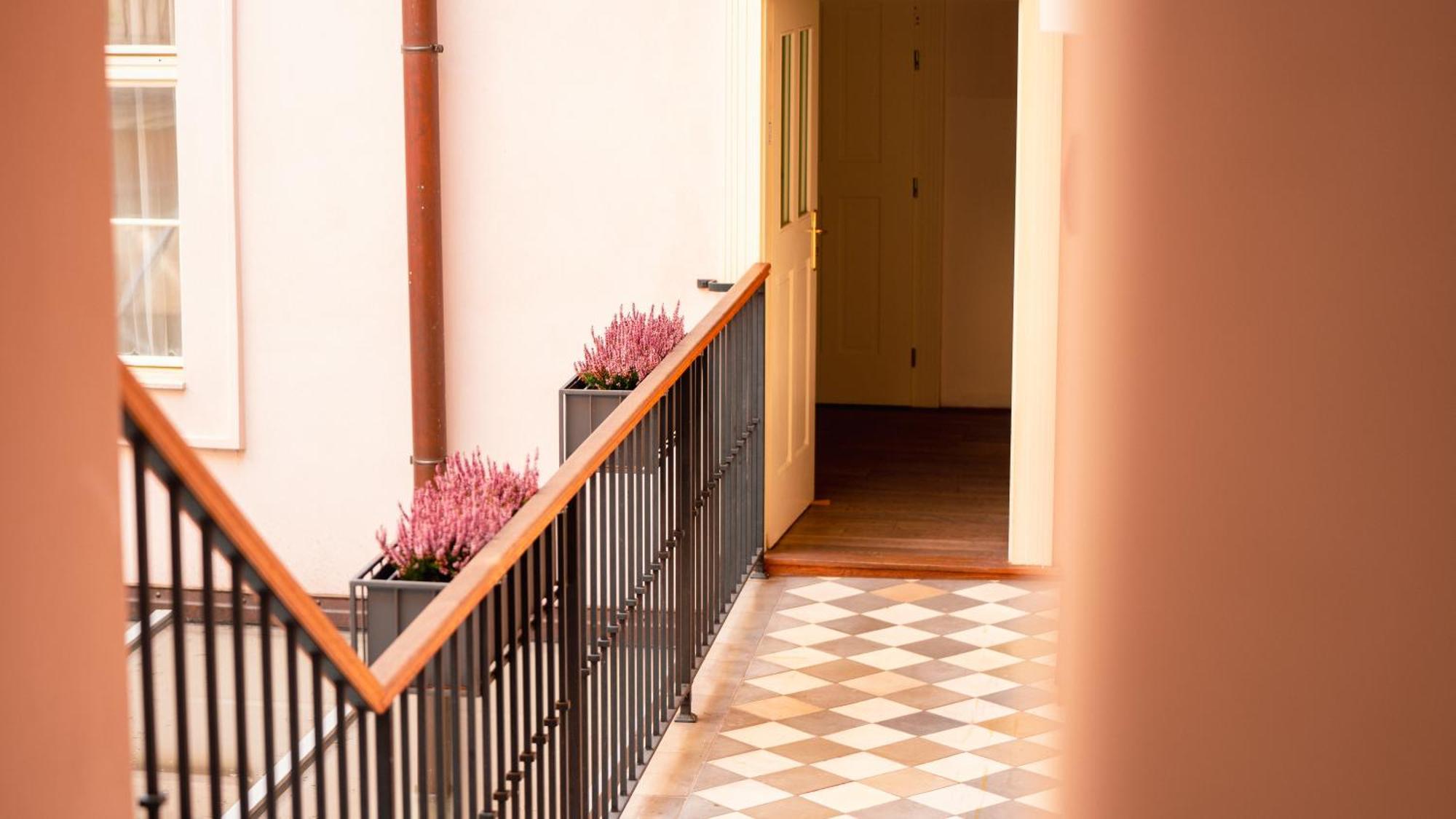 Hotel Golden Key Prague Castle מראה חיצוני תמונה