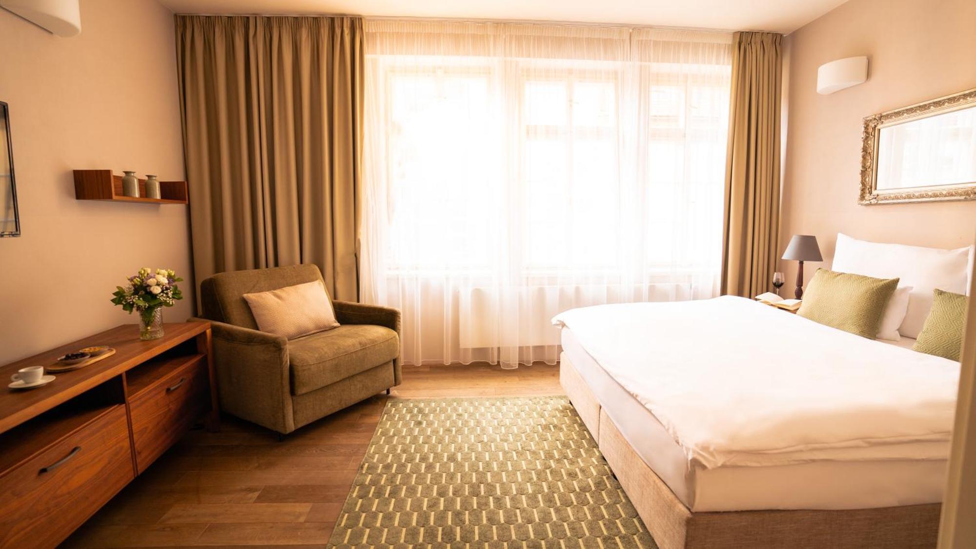 Hotel Golden Key Prague Castle מראה חיצוני תמונה